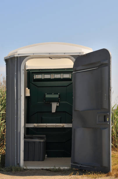 Best Porta potty rental near me  in Olivet, TN